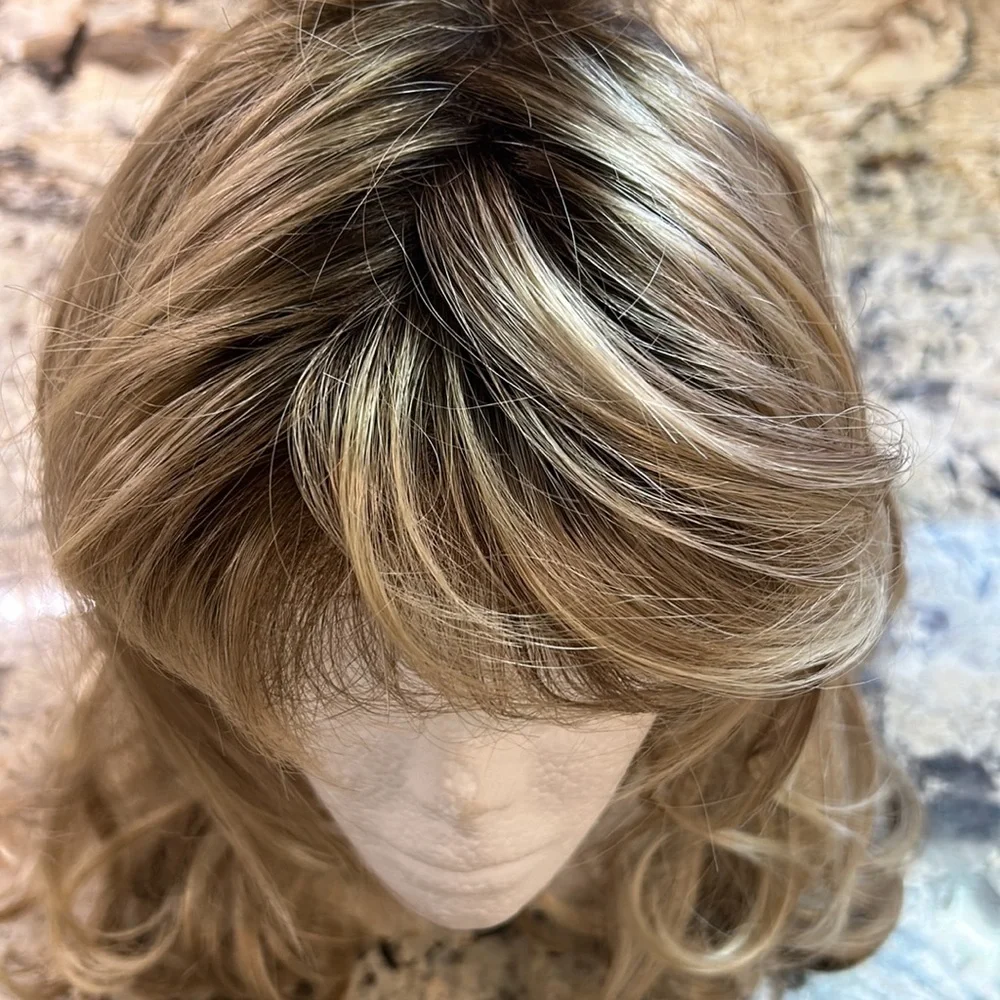 Ash blonde with dark roots - Picture 2 of 8